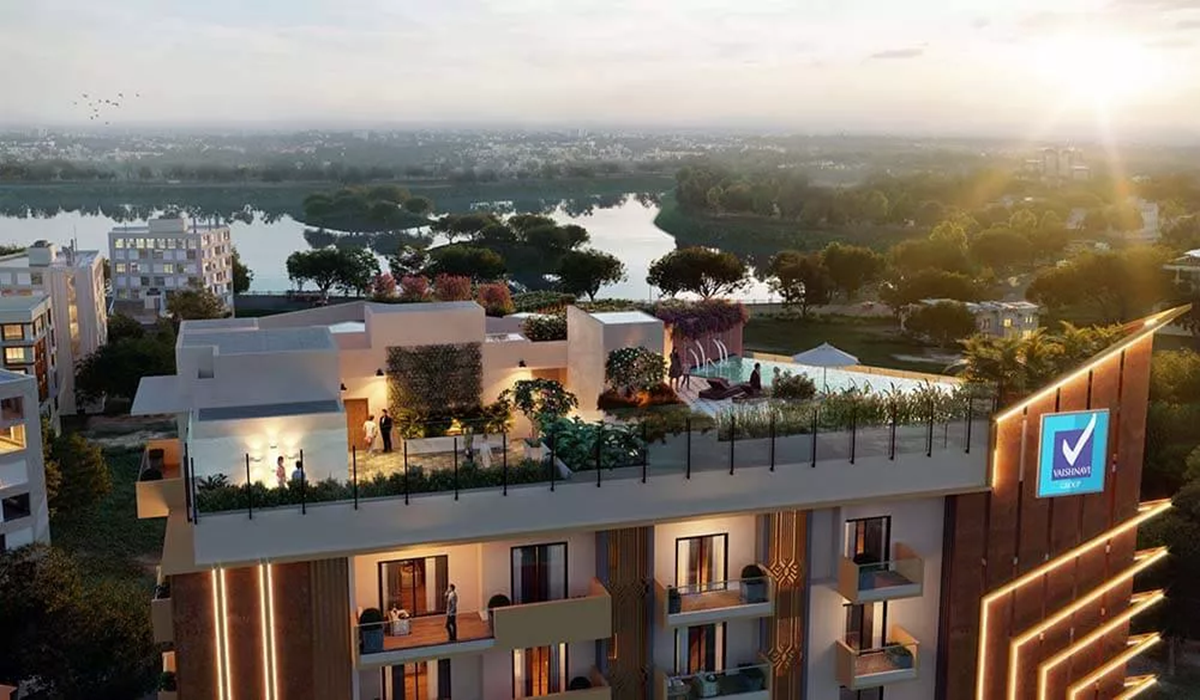 Swimming Pool and Gym at Vaishnavi Premiere